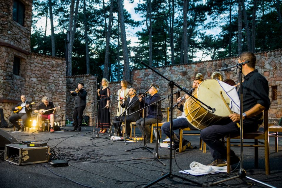 Iskon u Sinagogi