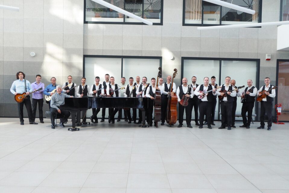 Veliki tamburaški orkestar RTV i Orkestar Aleksandra Dujina